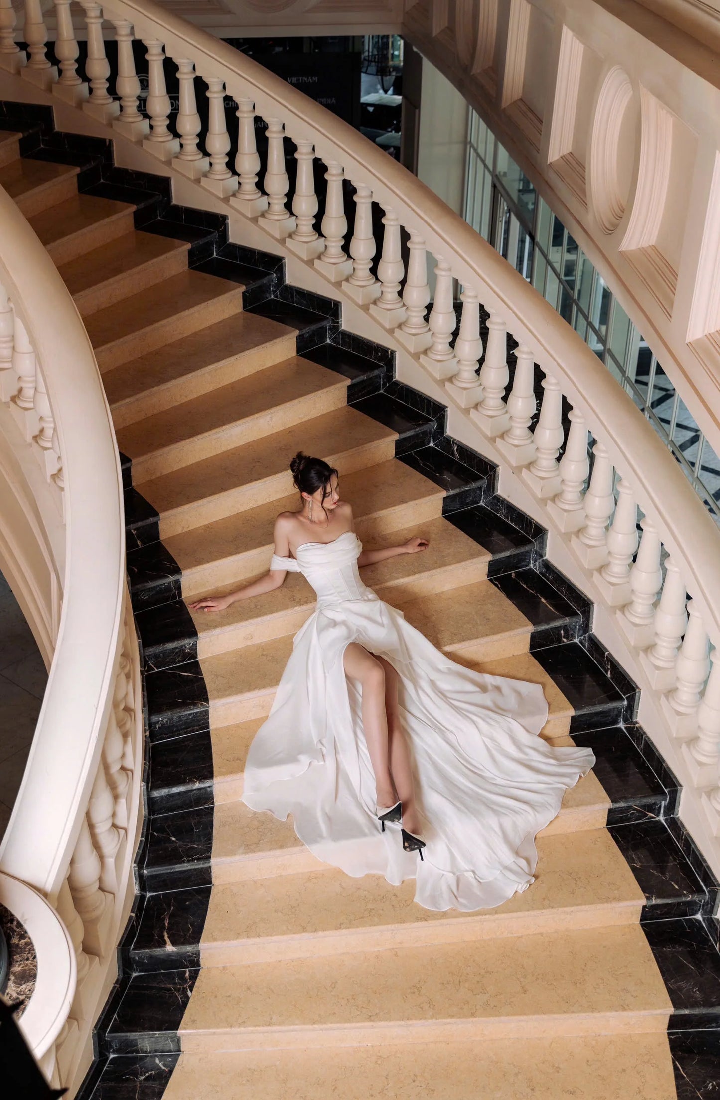 ALI GOWN