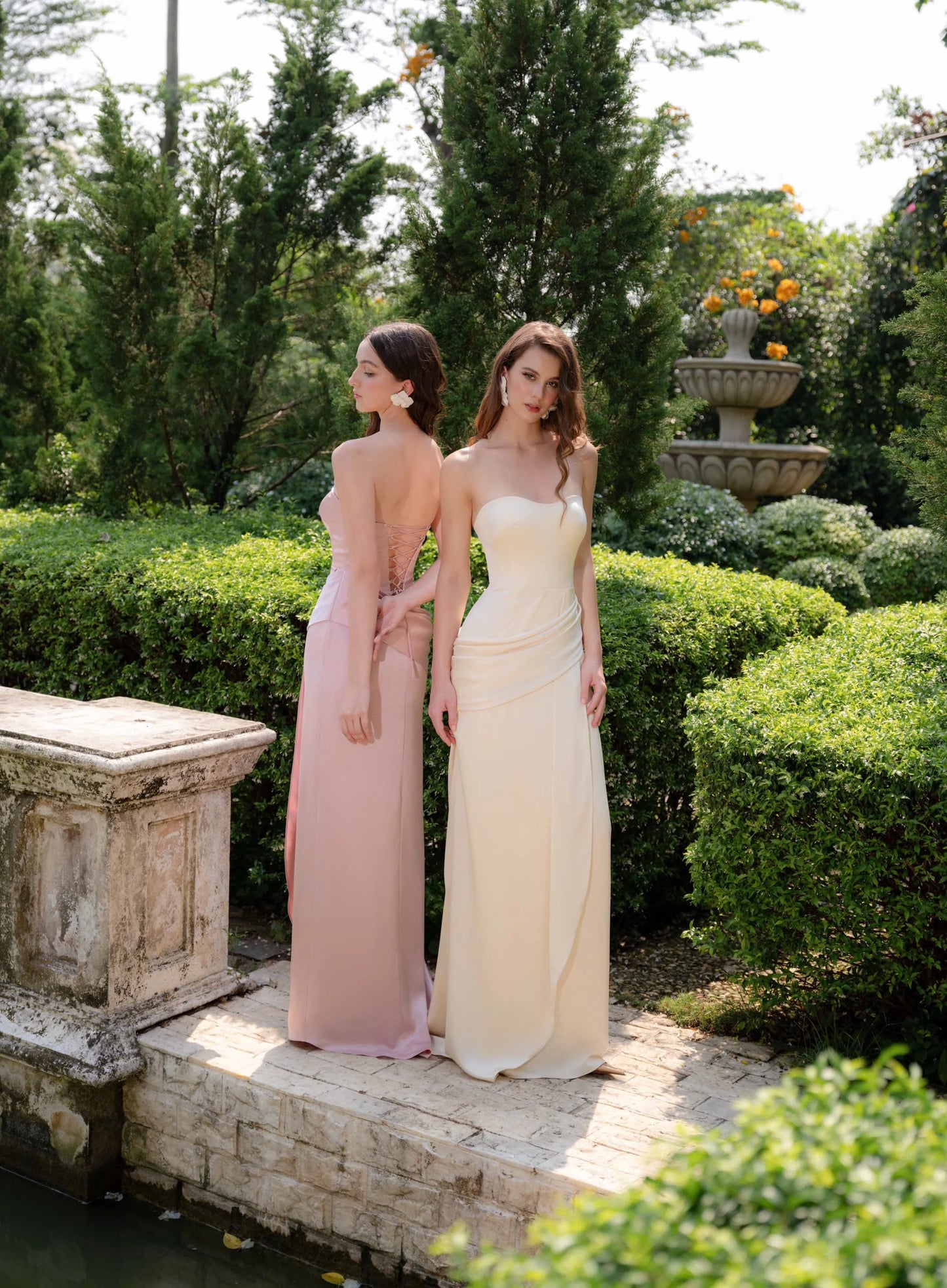 AURA GOWN