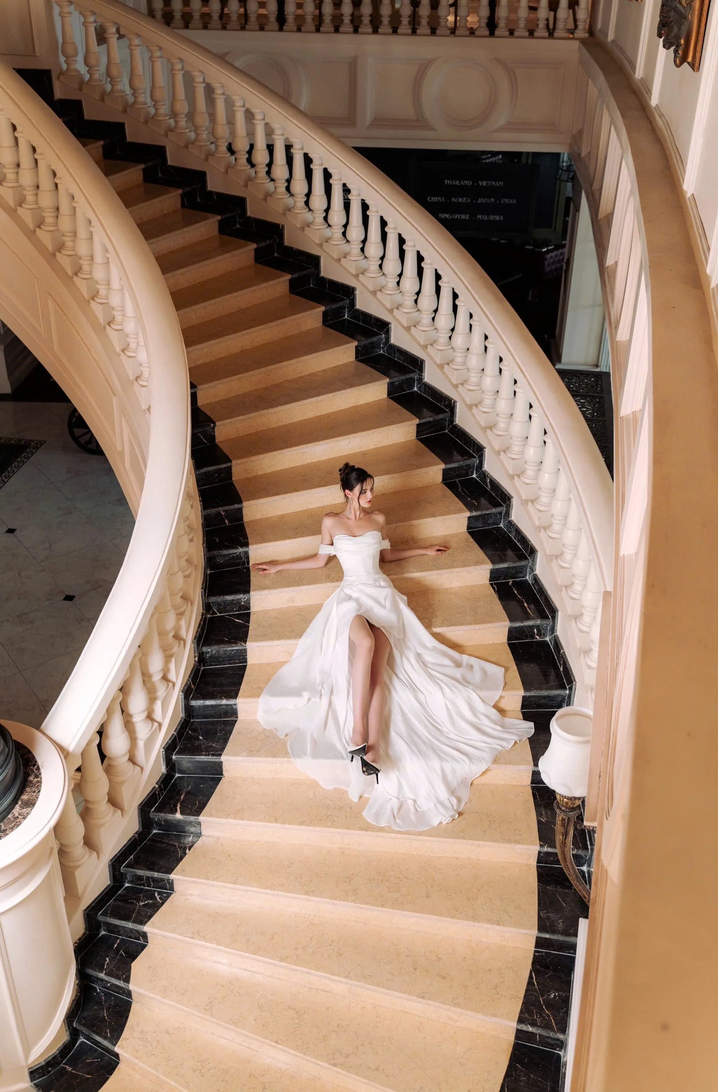 ALI GOWN
